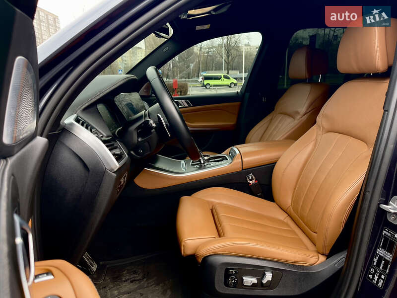 Внедорожник / Кроссовер BMW X5 2019 в Киеве