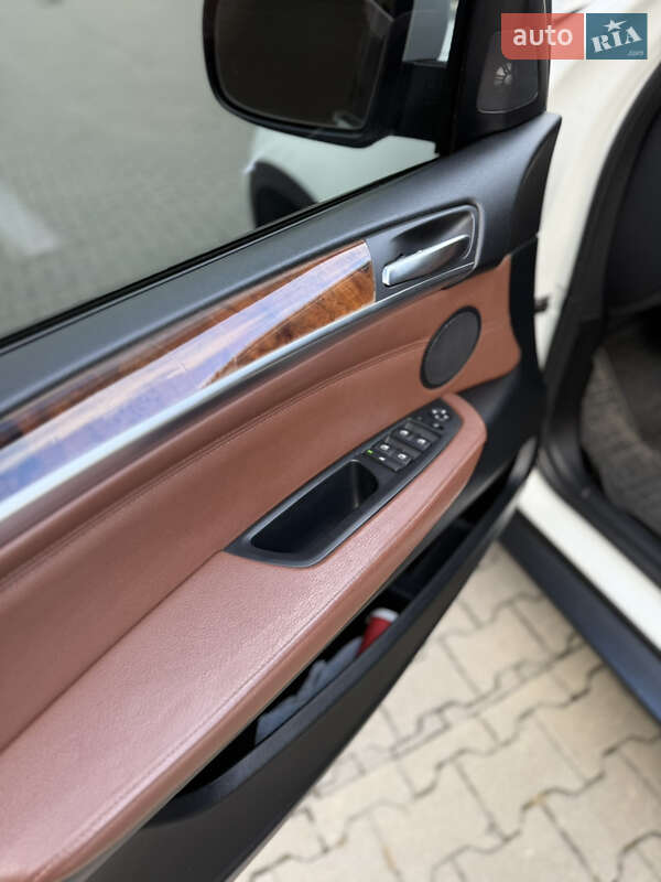 Внедорожник / Кроссовер BMW X5 2012 в Хмельницком фото 29 Внедорожник / Кроссовер BMW X5 2012 в Хмельницком