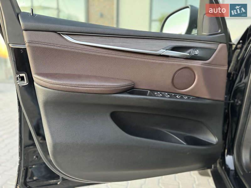 Внедорожник / Кроссовер BMW X5 2016 в Мукачево