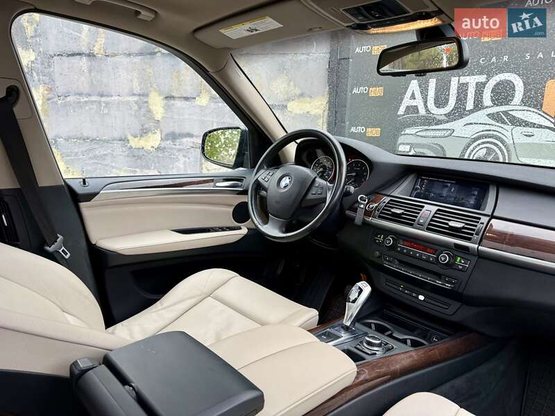 Позашляховик / Кросовер BMW X5 2011 в Харкові