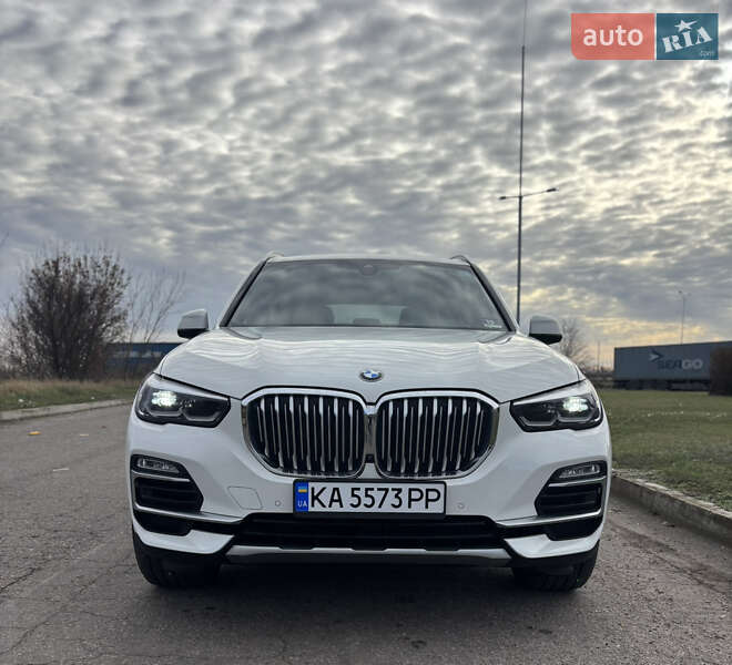 Внедорожник / Кроссовер BMW X5 2019 в Киеве