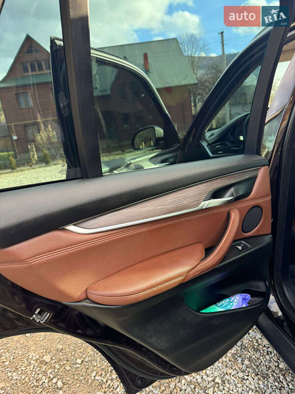 Внедорожник / Кроссовер BMW X5 2015 в Яблунице