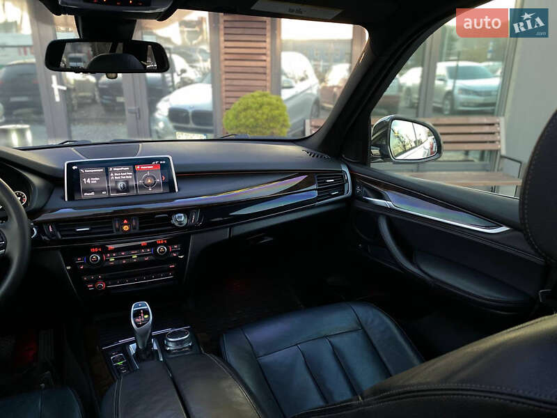 Позашляховик / Кросовер BMW X5 2017 в Львові