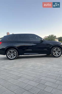 Позашляховик / Кросовер BMW X5 2015 в Рівному