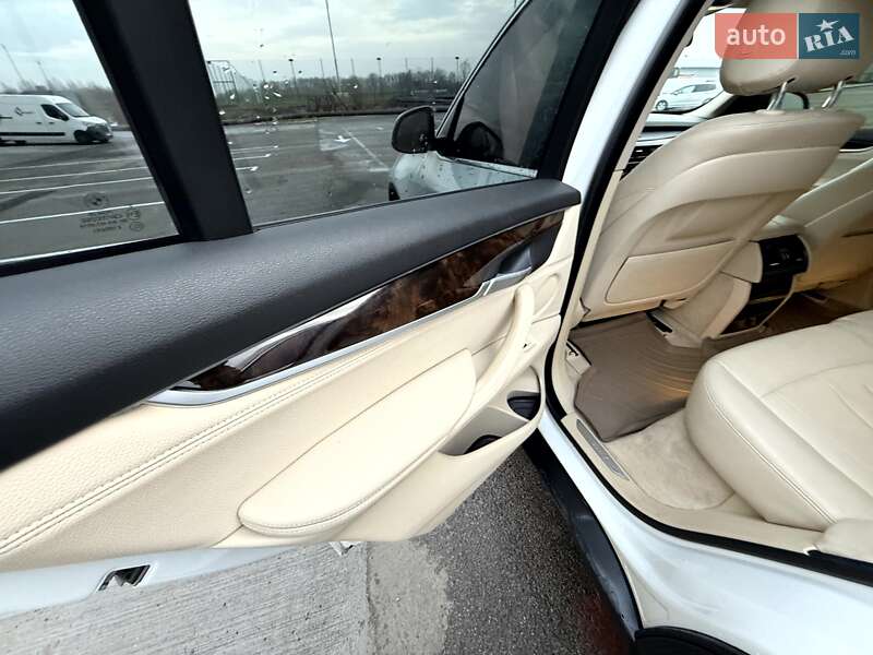 Внедорожник / Кроссовер BMW X5 2014 в Киеве