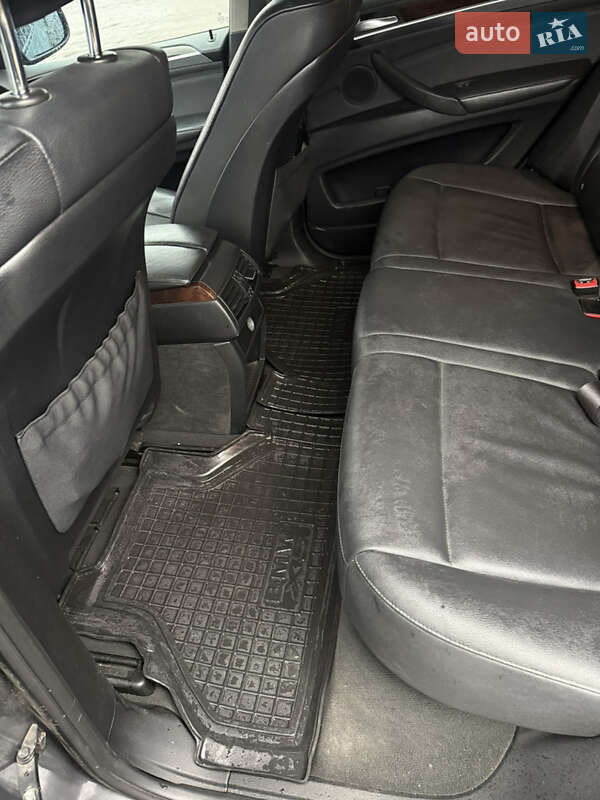 Внедорожник / Кроссовер BMW X5 2011 в Ивано-Франковске