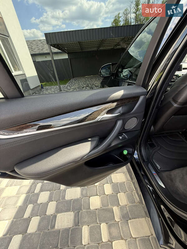 Внедорожник / Кроссовер BMW X5 2014 в Киеве