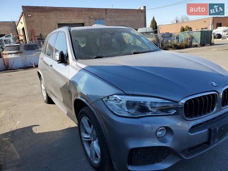 Внедорожник / Кроссовер BMW X5 2014 в Коростене