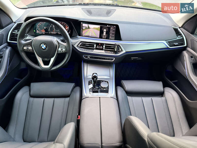 Внедорожник / Кроссовер BMW X5 2022 в Киеве