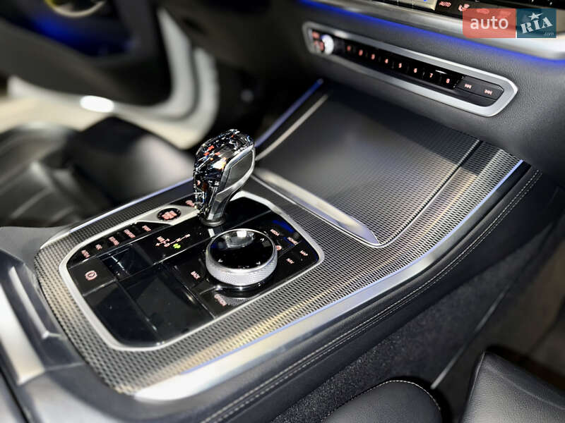 Внедорожник / Кроссовер BMW X5 2021 в Киеве