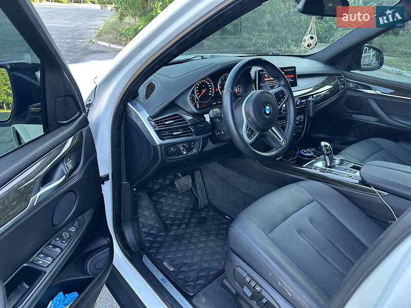 Внедорожник / Кроссовер BMW X5 2017 в Никополе