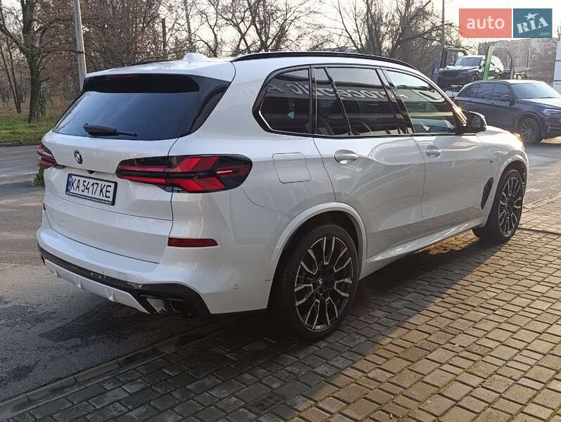Внедорожник / Кроссовер BMW X5 2023 в Кременчуге