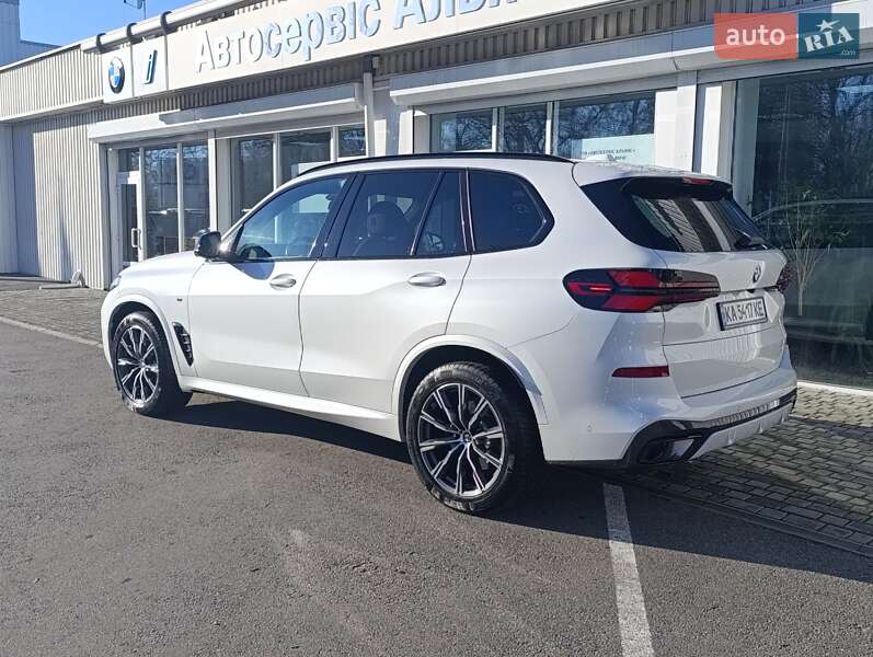 Внедорожник / Кроссовер BMW X5 2023 в Кременчуге