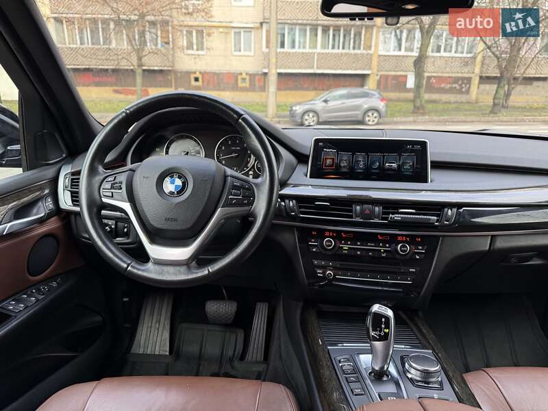 Внедорожник / Кроссовер BMW X5 2016 в Киеве