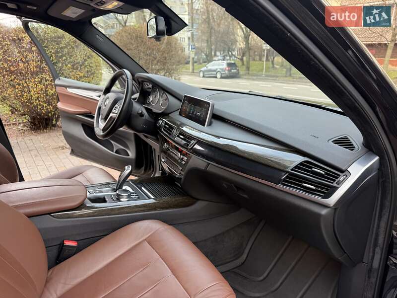 Внедорожник / Кроссовер BMW X5 2016 в Киеве