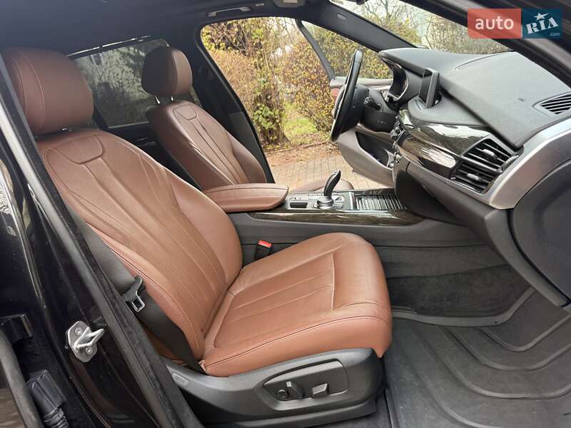 Внедорожник / Кроссовер BMW X5 2016 в Киеве