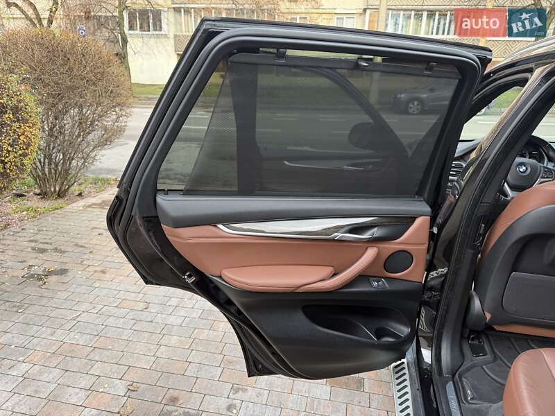 Внедорожник / Кроссовер BMW X5 2016 в Киеве