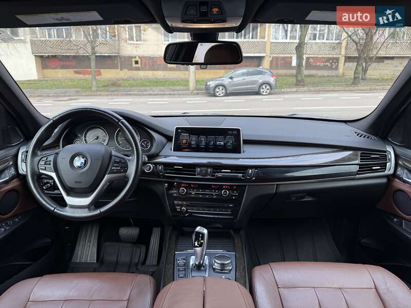 Внедорожник / Кроссовер BMW X5 2016 в Киеве