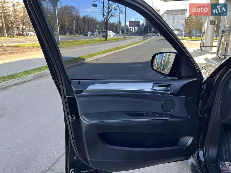 Внедорожник / Кроссовер BMW X5 2011 в Николаеве