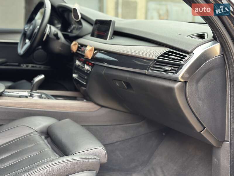 Позашляховик / Кросовер BMW X5 2016 в Одесі