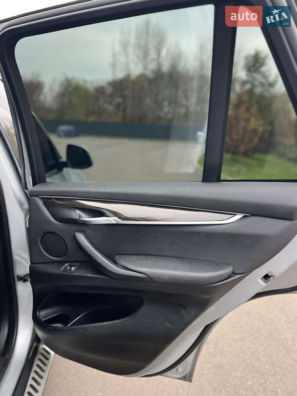 Внедорожник / Кроссовер BMW X5 2016 в Луцке