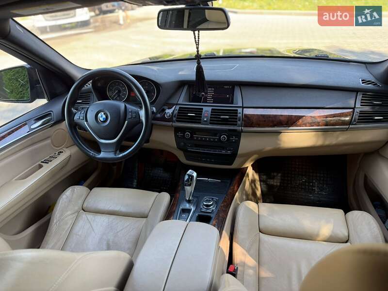 Внедорожник / Кроссовер BMW X5 2011 в Теребовле