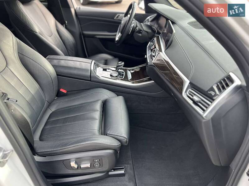 Внедорожник / Кроссовер BMW X5 2019 в Одессе