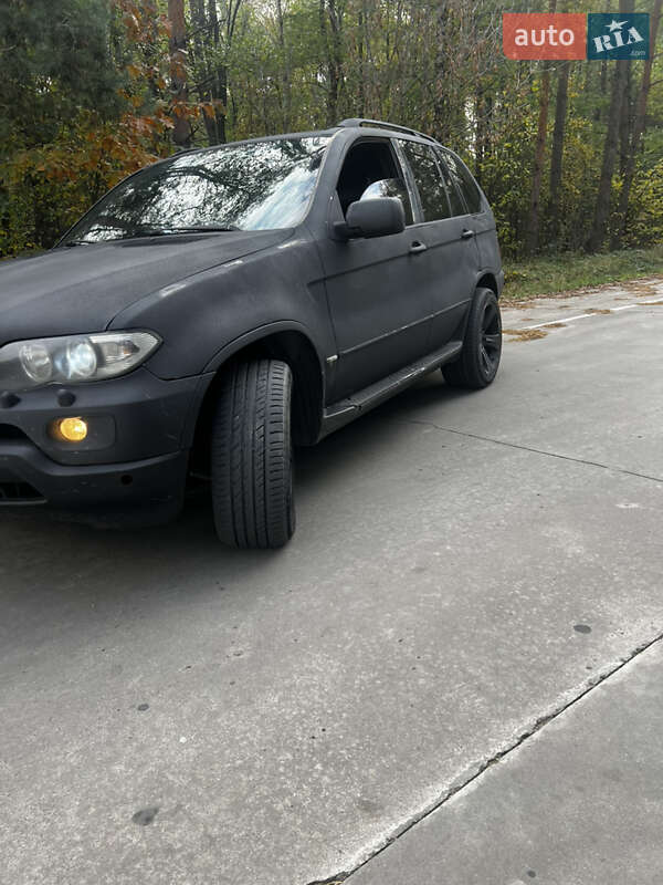 Внедорожник / Кроссовер BMW X5 2004 в Славуте