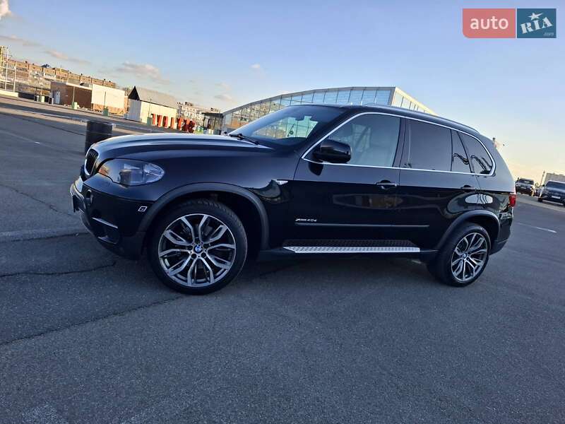 Внедорожник / Кроссовер BMW X5 2010 в Киеве
