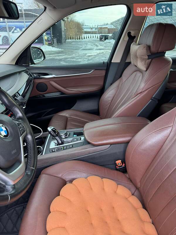 Внедорожник / Кроссовер BMW X5 2016 в Самборе