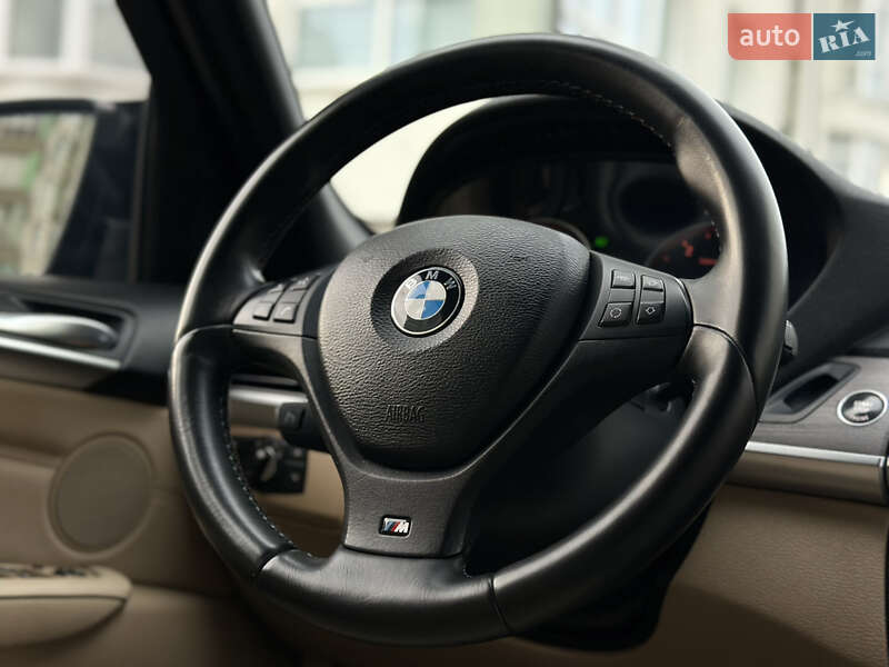 Внедорожник / Кроссовер BMW X5 2011 в Ивано-Франковске