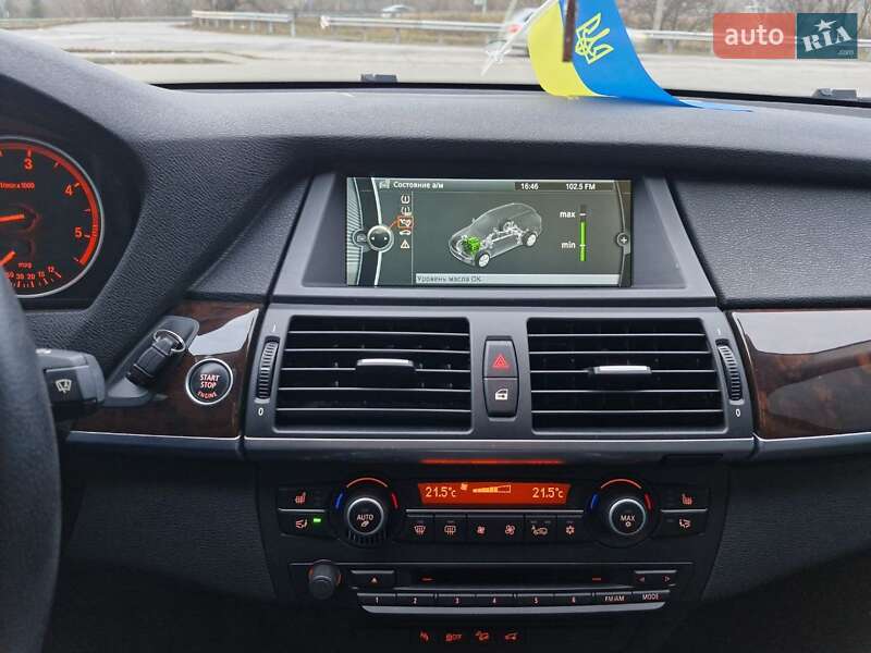 Внедорожник / Кроссовер BMW X5 2011 в Киеве