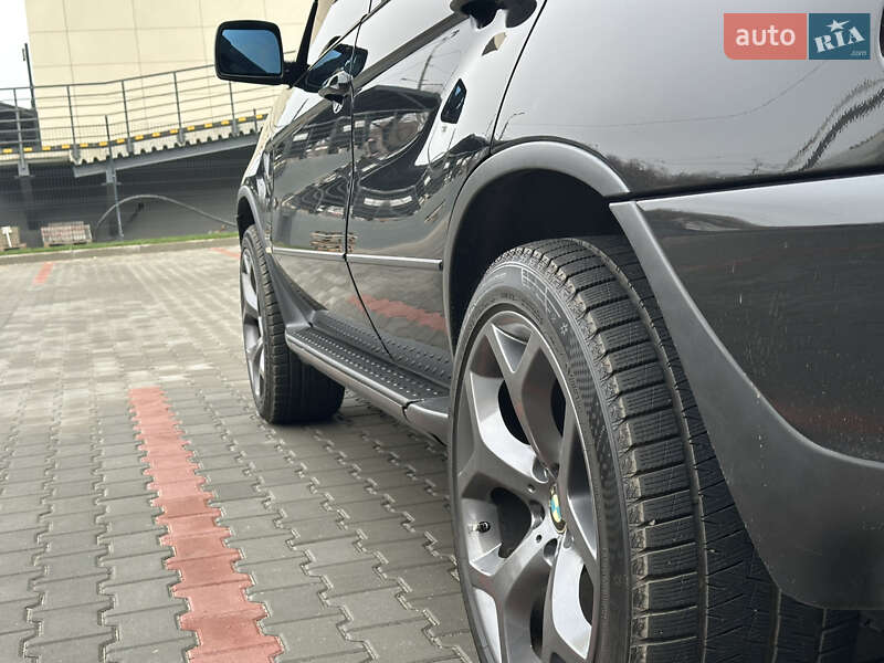 Внедорожник / Кроссовер BMW X5 2004 в Днепре