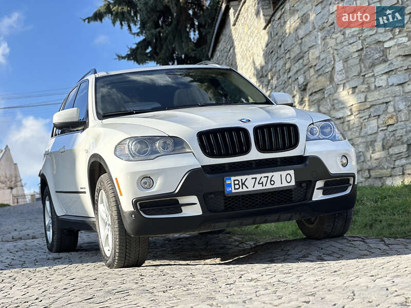 Внедорожник / Кроссовер BMW X5 2010 в Каменец-Подольском