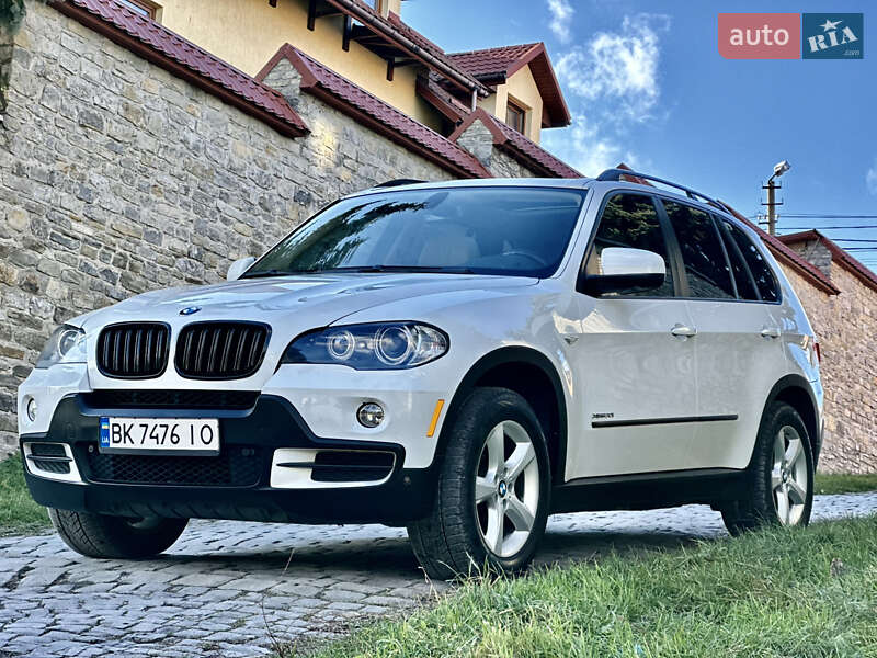 Внедорожник / Кроссовер BMW X5 2010 в Каменец-Подольском