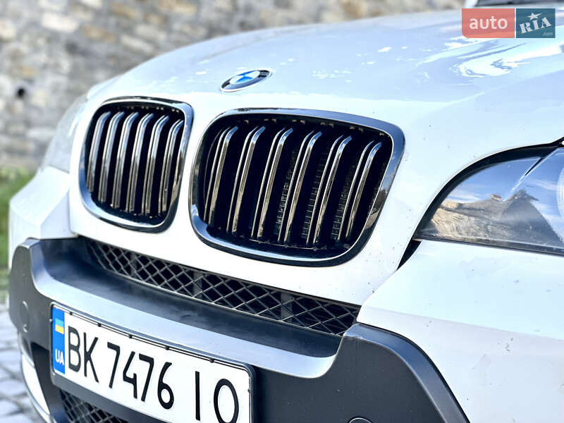 Внедорожник / Кроссовер BMW X5 2010 в Каменец-Подольском