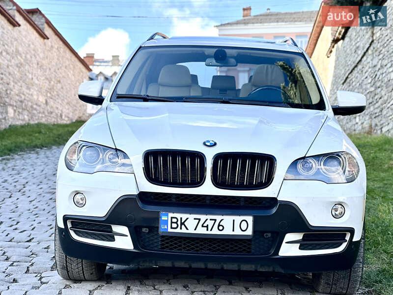 Внедорожник / Кроссовер BMW X5 2010 в Каменец-Подольском