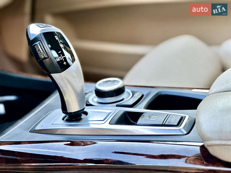 Внедорожник / Кроссовер BMW X5 2010 в Каменец-Подольском