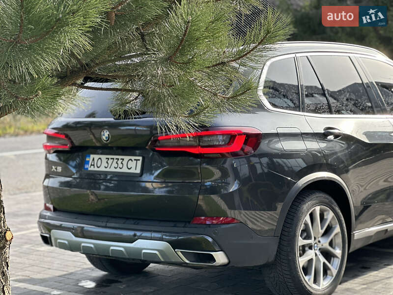 Внедорожник / Кроссовер BMW X5 2020 в Ужгороде