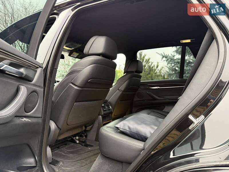 Внедорожник / Кроссовер BMW X5 2016 в Ровно
