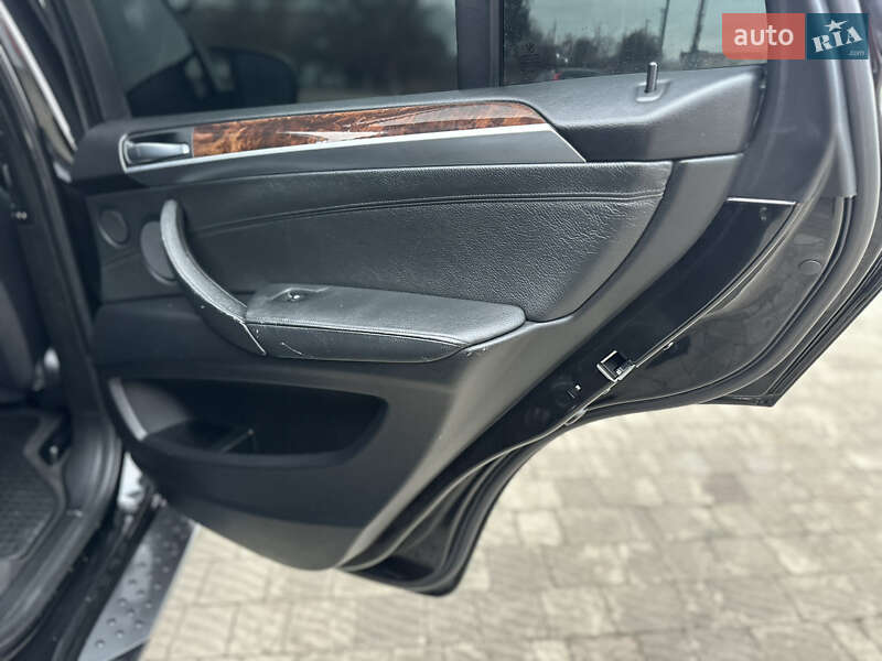 Внедорожник / Кроссовер BMW X5 2007 в Владимире