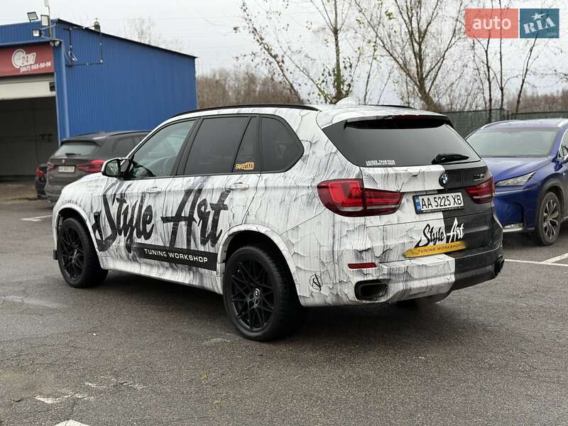 Внедорожник / Кроссовер BMW X5 2014 в Киеве