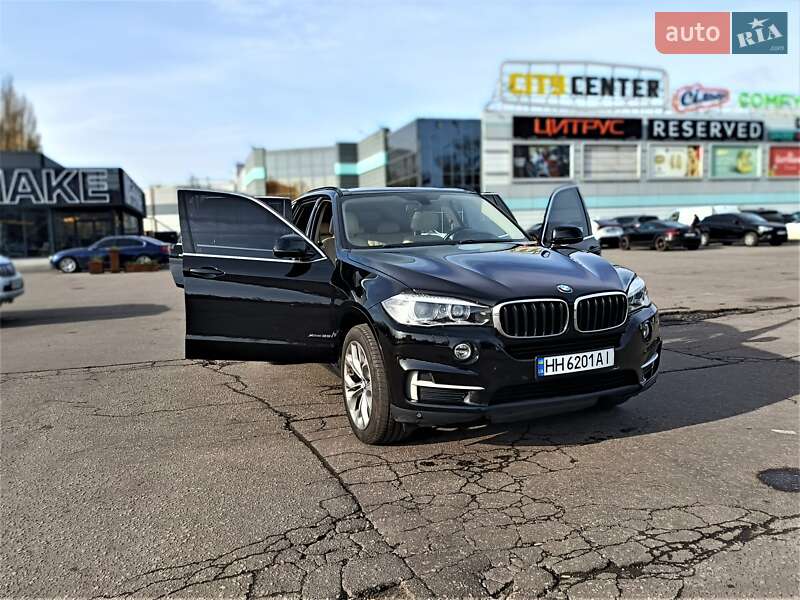Внедорожник / Кроссовер BMW X5 2015 в Одессе