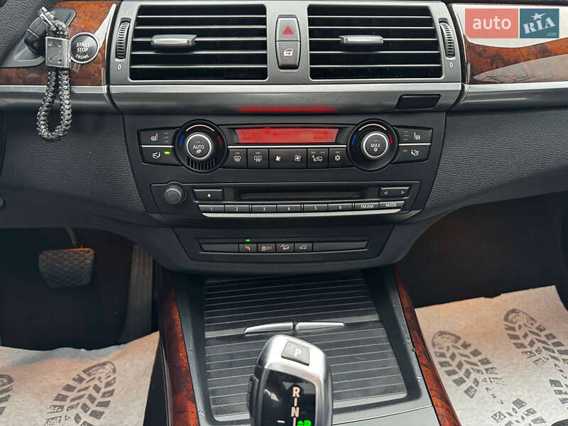 Внедорожник / Кроссовер BMW X5 2010 в Днепре фото 16 Внедорожник / Кроссовер BMW X5 2010 в Днепре
