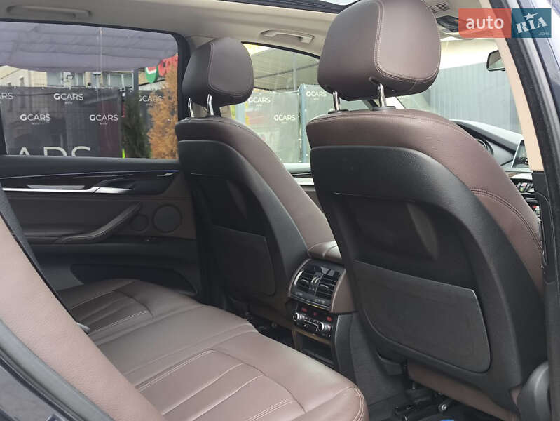 Внедорожник / Кроссовер BMW X5 2016 в Киеве