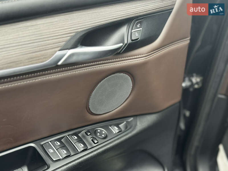 Позашляховик / Кросовер BMW X5 2015 в Дніпрі