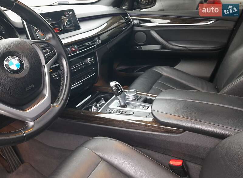 Внедорожник / Кроссовер BMW X5 2017 в Хмельницком