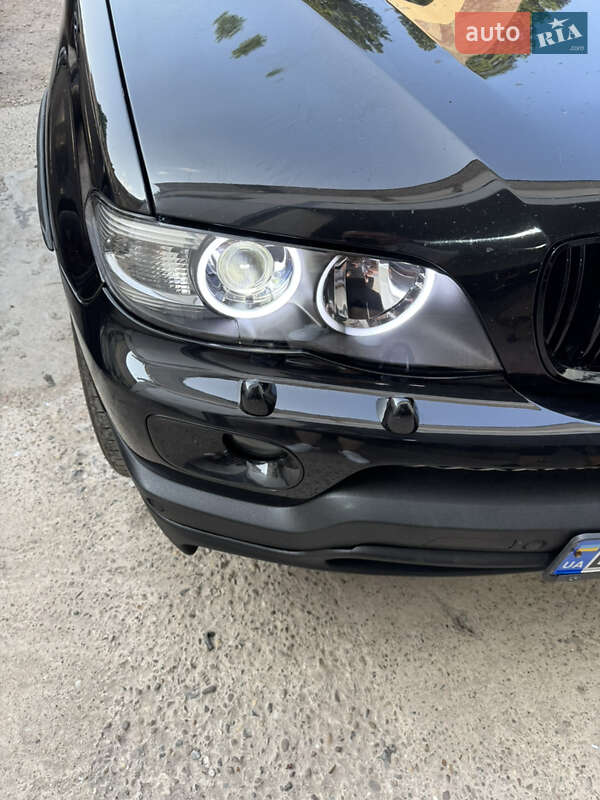 Внедорожник / Кроссовер BMW X5 2004 в Измаиле