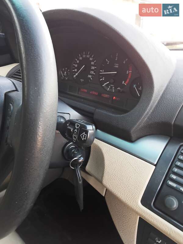 Внедорожник / Кроссовер BMW X5 2005 в Ковеле