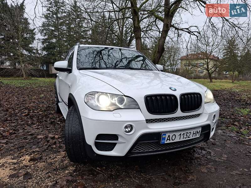 Внедорожник / Кроссовер BMW X5 2010 в Виноградове